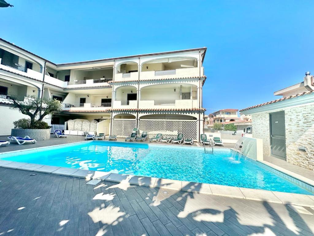 Dommos - Limone Apartment *